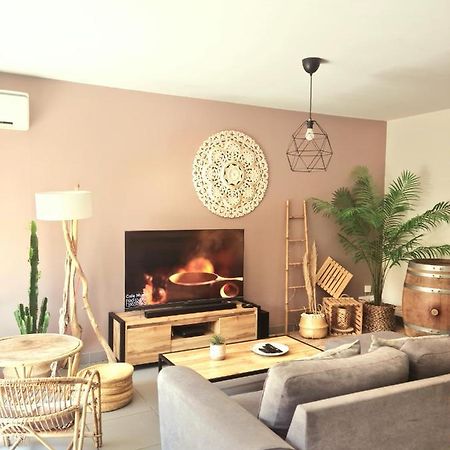 Appartcosy Emplacement Ideal Avec Terrasse & Parking Prive Nimes Exterior photo