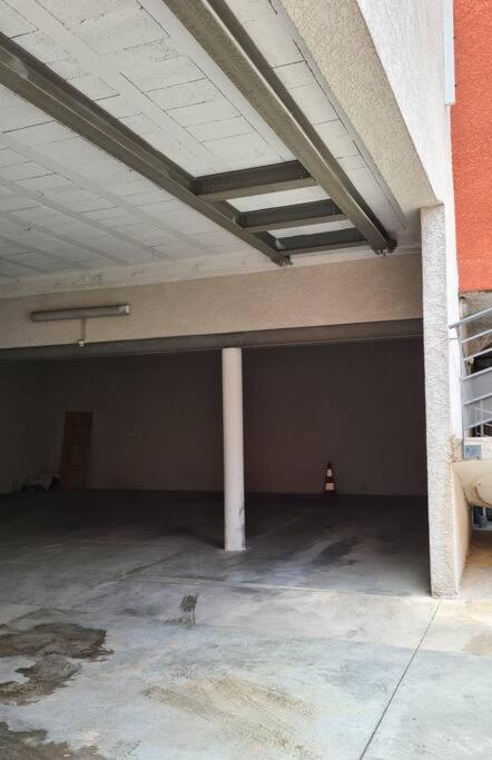 Appartcosy Emplacement Ideal Avec Terrasse & Parking Prive Nimes Exterior photo